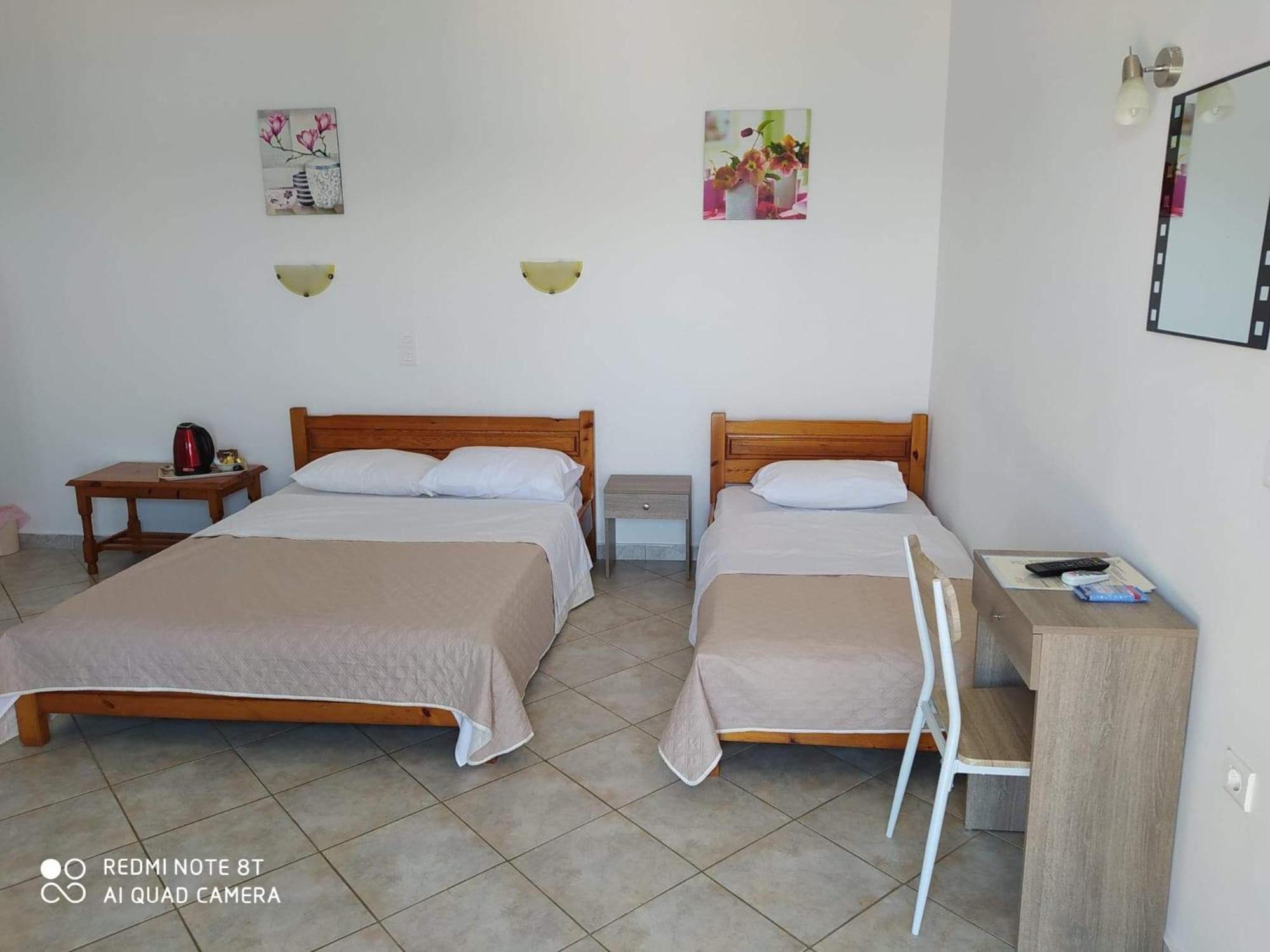 Akrothalassia Lygia  Habitación foto